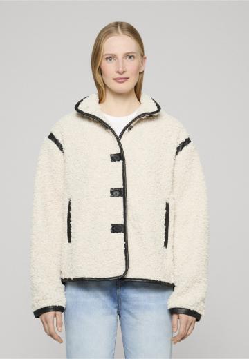 Флисовая куртка