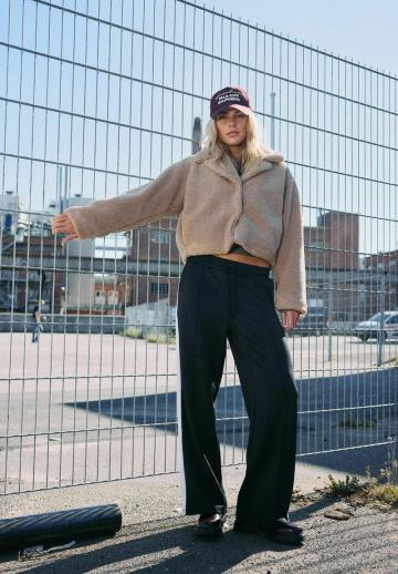 Спортивные штаны