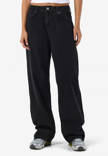 Свободные джинсы