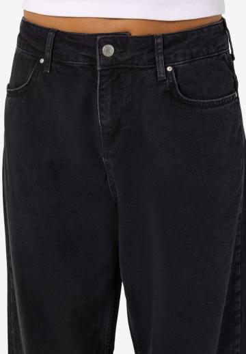 Свободные джинсы
