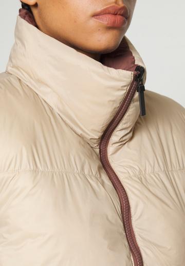 Стеганый жилет