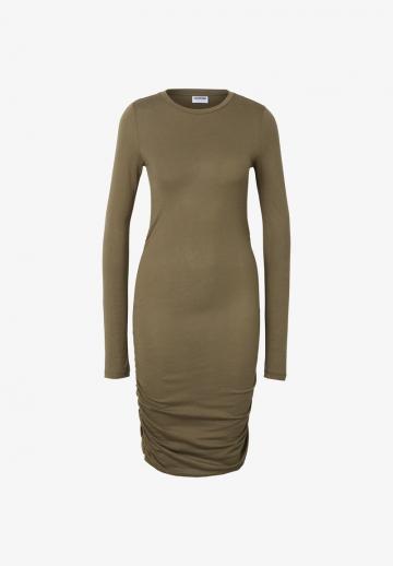 Платье футляр