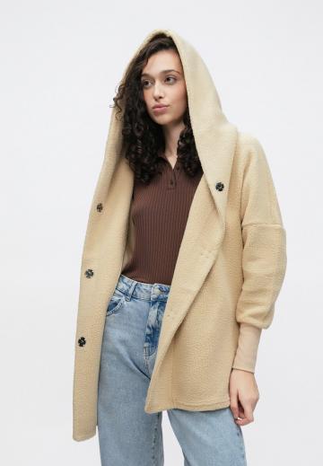 Короткое пальто