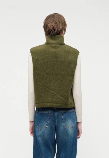 Пуховой жилет