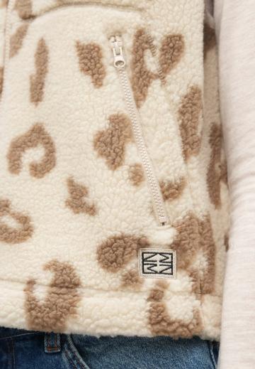 Пуховой жилет