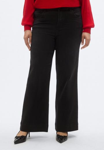 Клешеные джинсы