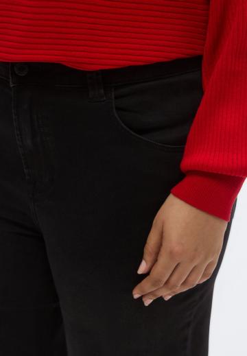 Клешеные джинсы