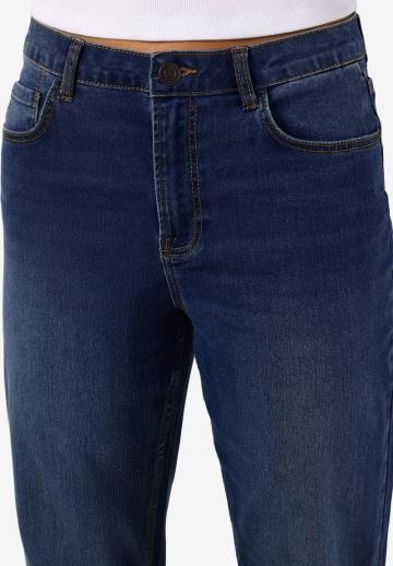 Клешеные джинсы