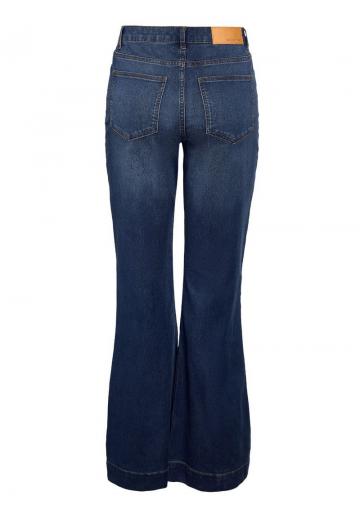 Клешеные джинсы