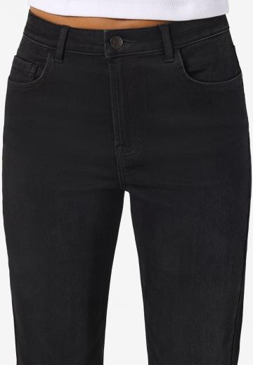 Клешеные джинсы