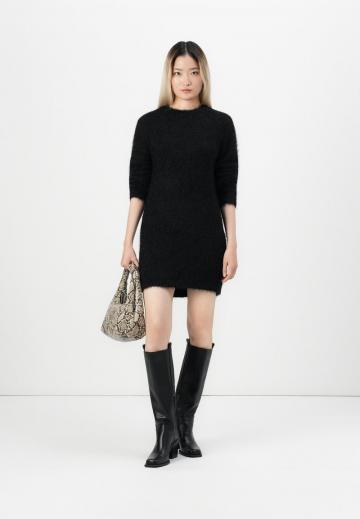 Платье футляр