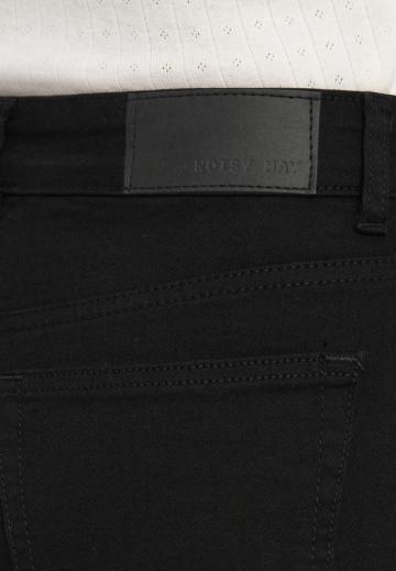 Клешеные джинсы