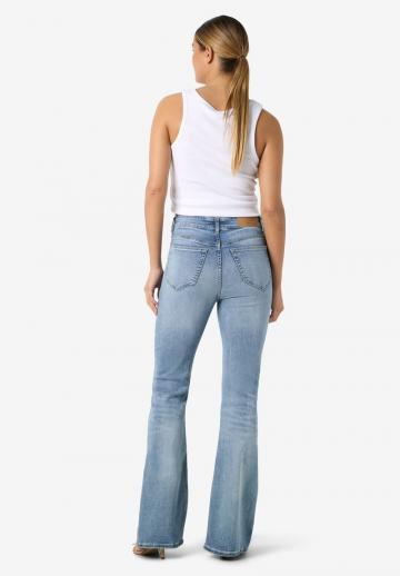 Клешеные джинсы