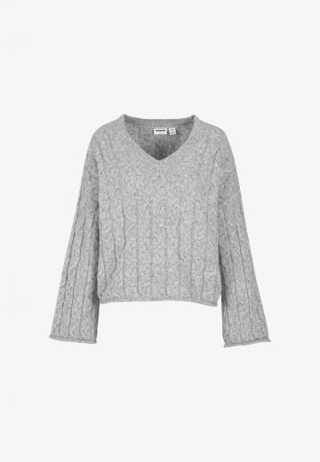 Пуловер с вырезом V