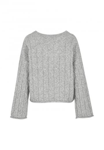 Пуловер с вырезом V