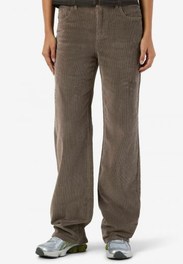 Свободные джинсы