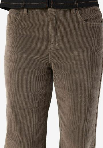 Свободные джинсы