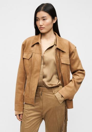 Блейзер с накладными карманами