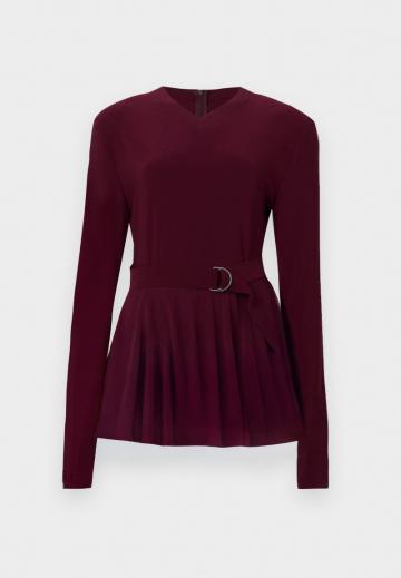 Короткое платье