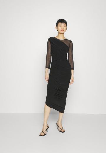 Платье футляр