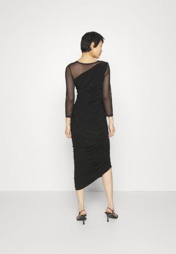 Платье футляр