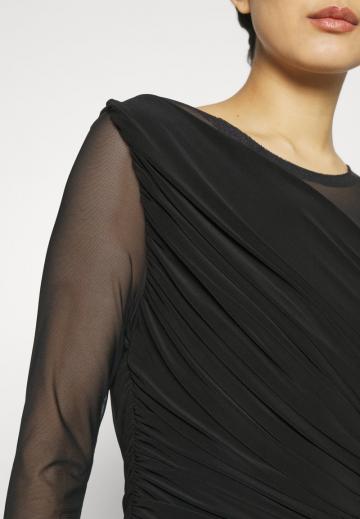 Платье футляр