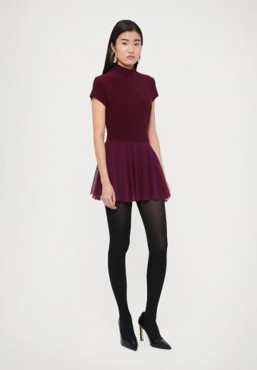 Короткое платье