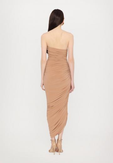 Платье без бретелек