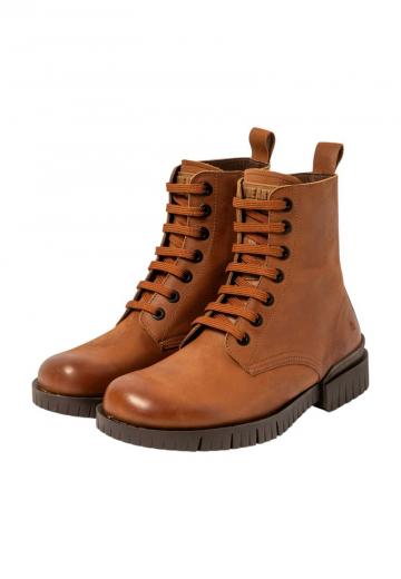 Ботинки на шнуровке