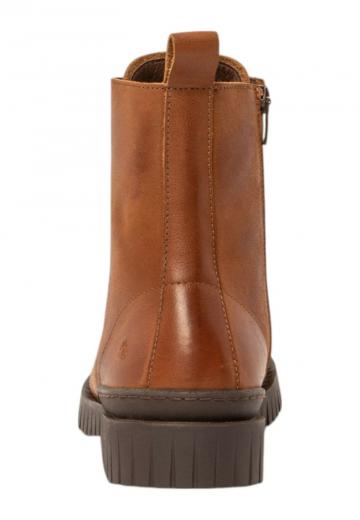 Ботинки на шнуровке