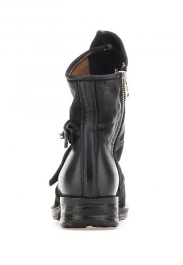 Ковбойские сапожки