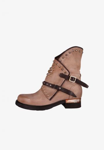 Широкие сапоги