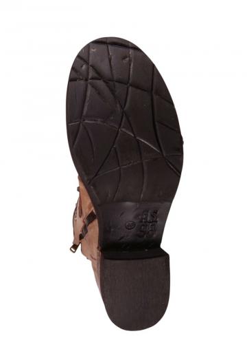 Широкие сапоги