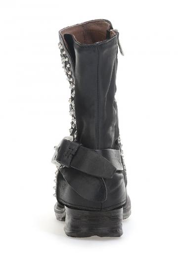 Ковбойские сапожки