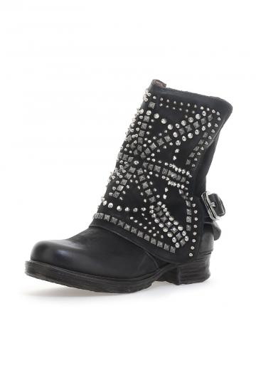 Ковбойские сапожки