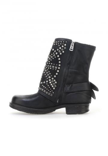 Ковбойские сапожки