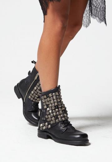 Ковбойские сапожки