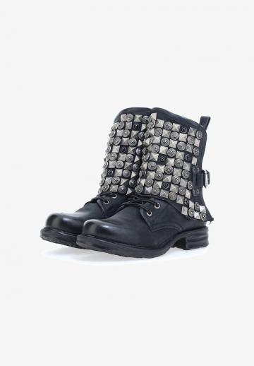 Ковбойские сапожки