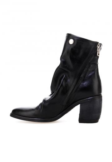 Зимние ботинки