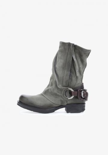 Ковбойские сапожки