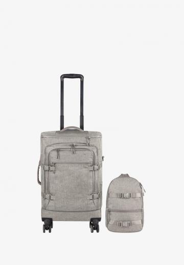 Набор чемоданов