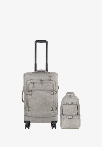 Набор чемоданов