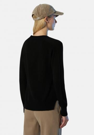 Пуловер с вырезом V