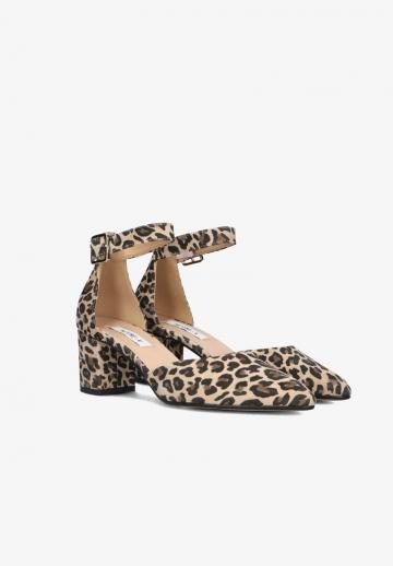 Туфли с ремешком