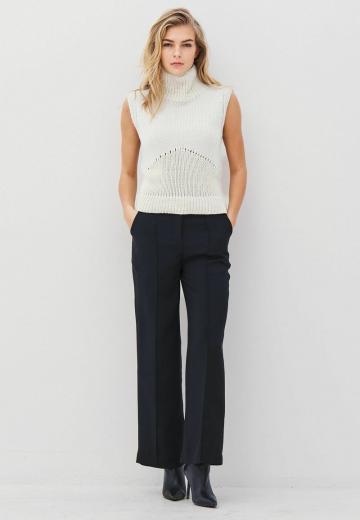 Пуловер без рукавов