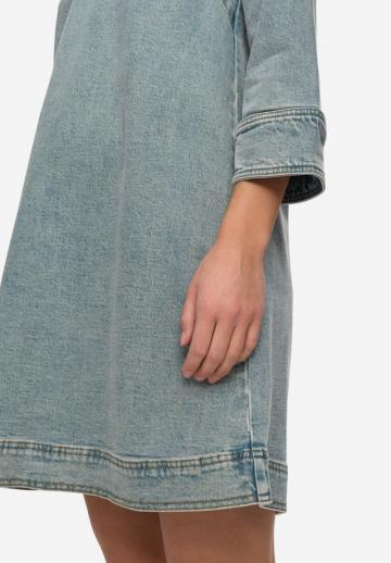 Джинсовое платье