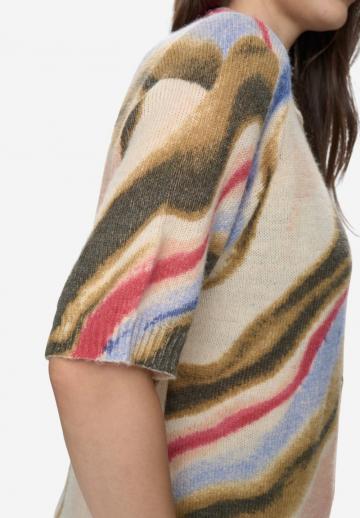 Вязаный жилет