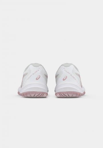 Теннисные кроссовки