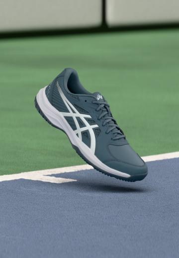 Теннисные кроссовки