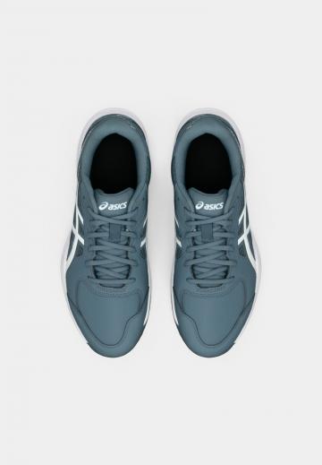 Теннисные кроссовки